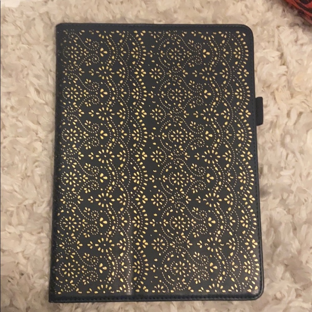 iPad Pro stand up case